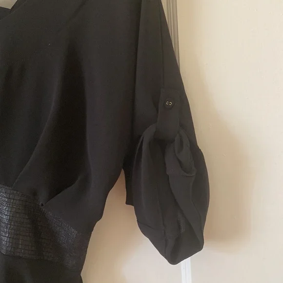 VERY J black top with back straps and waist detail - Picture 3 of 4